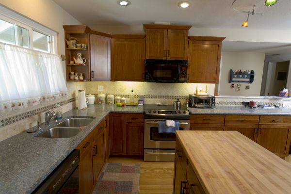 Cherry Cabinet Remodeling in Kihei
